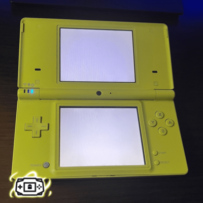 Nintendo DSi Amarillo Matte + 32 GB - Imagen 4